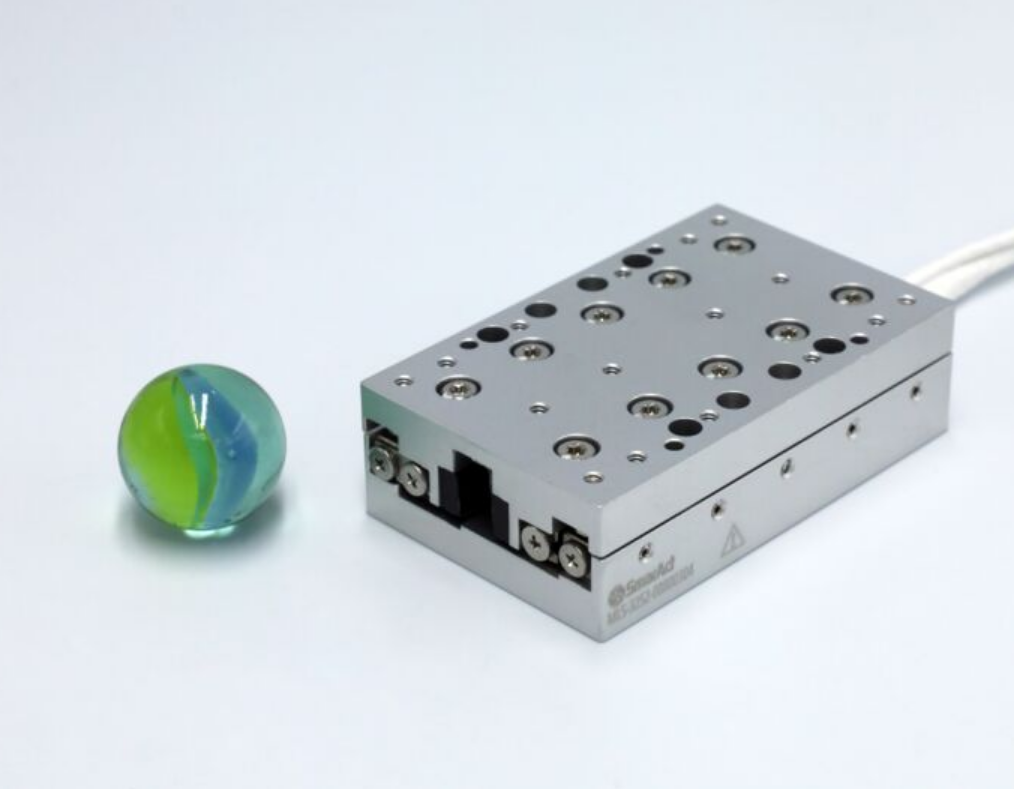 德国 SMARACT 位移台 型号 SLC-1760