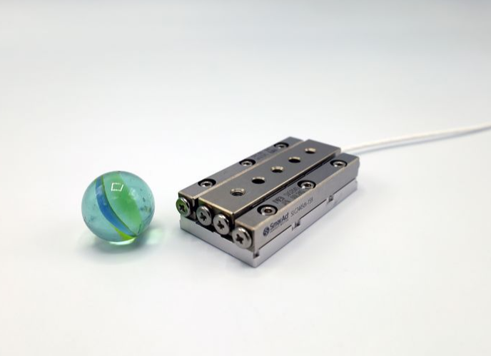 德国 SMARACT 位移台 型号 CLS-5252